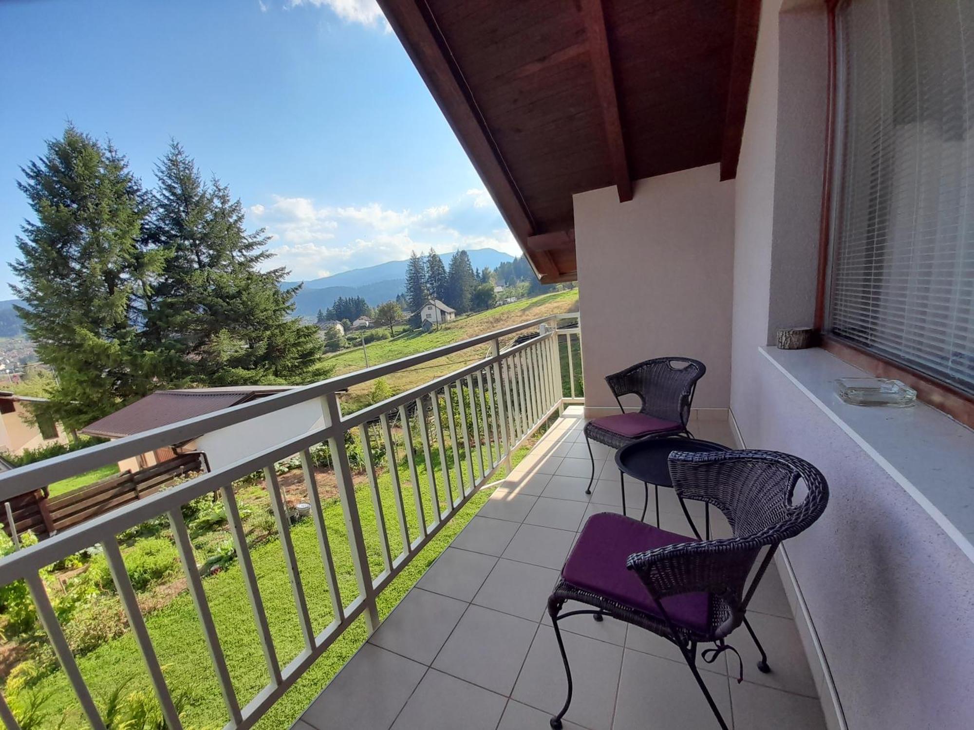 Apartmani Exit Pale Exteriör bild