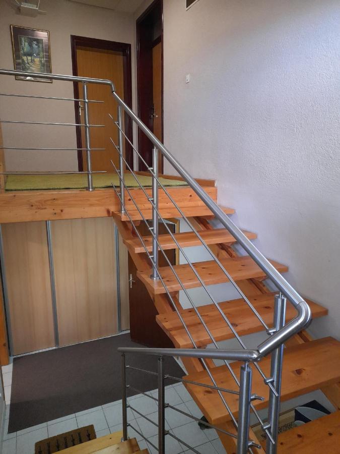 Apartmani Exit Pale Exteriör bild