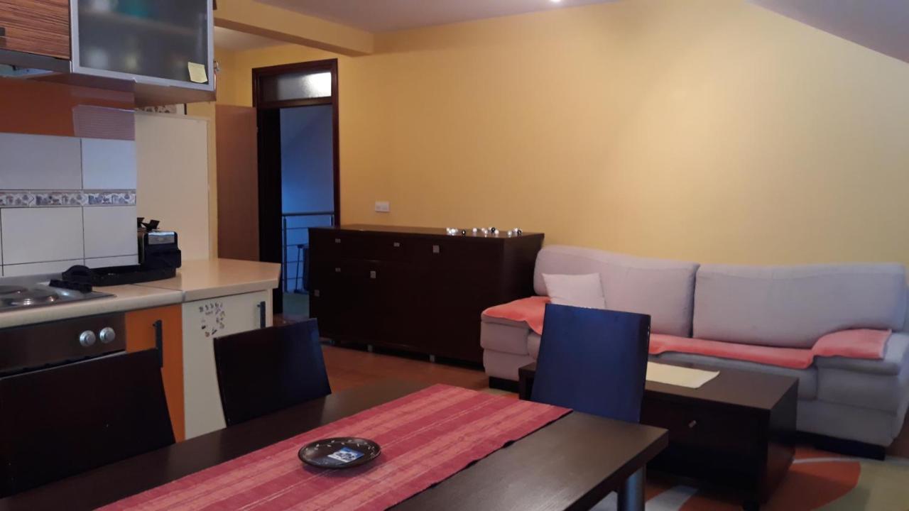 Apartmani Exit Pale Exteriör bild