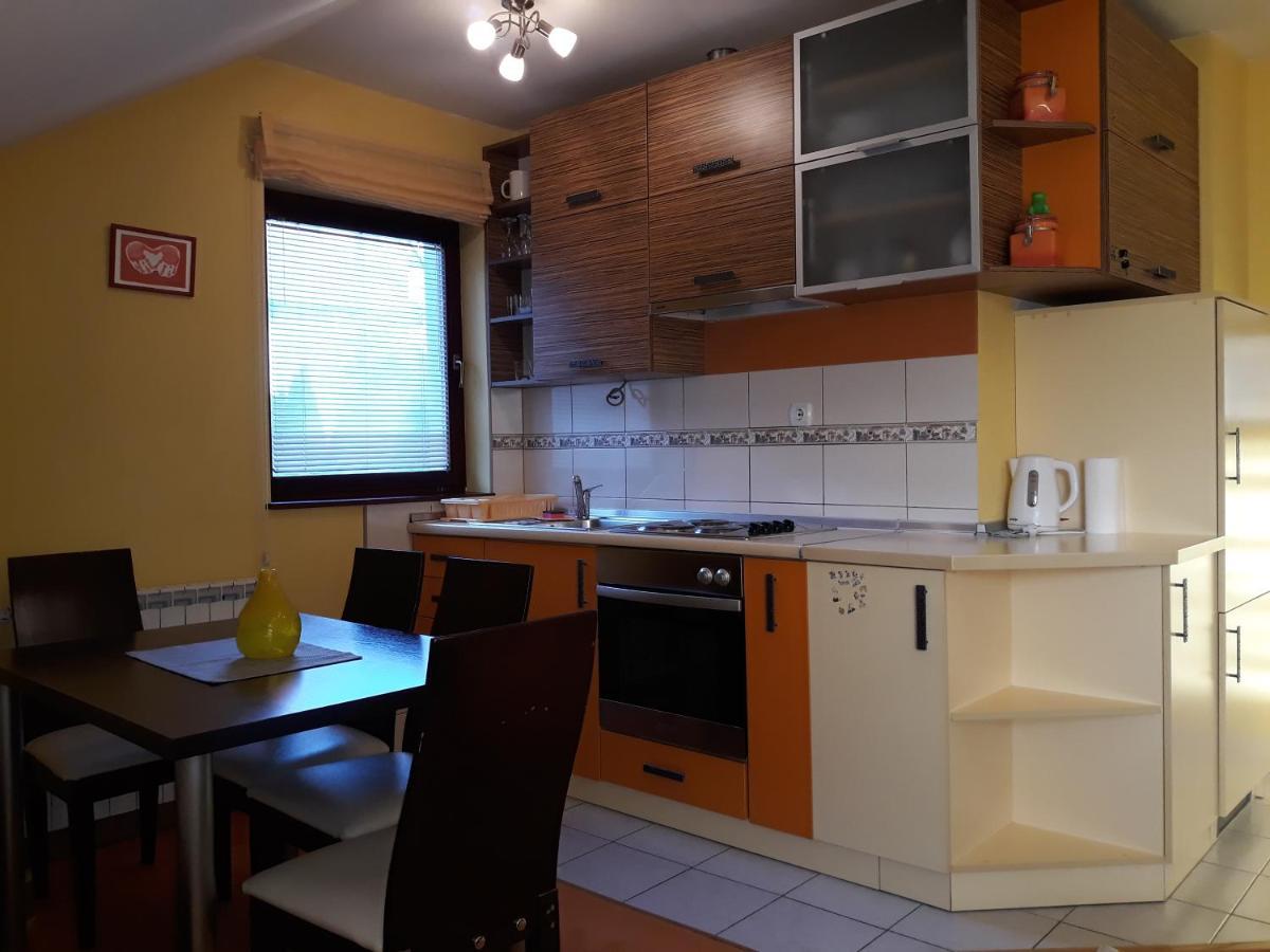 Apartmani Exit Pale Exteriör bild