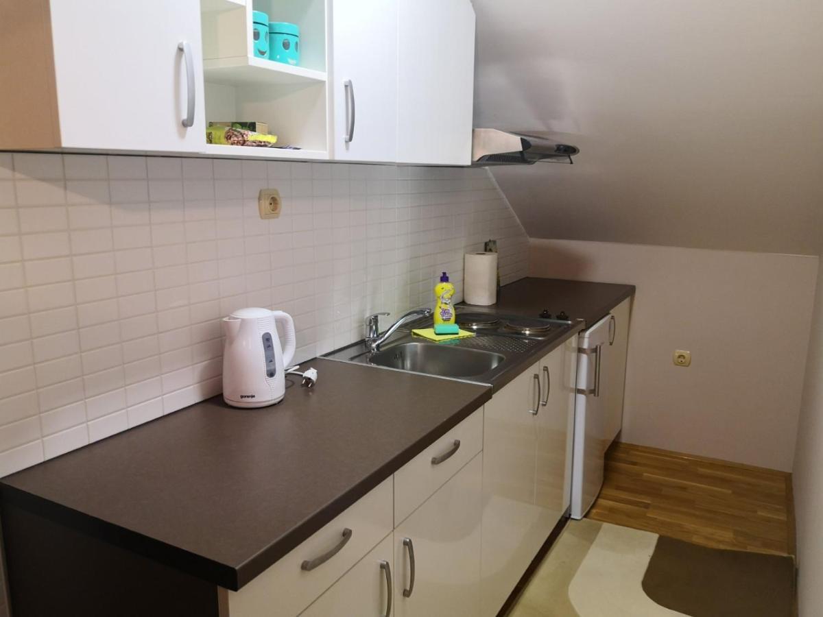 Apartmani Exit Pale Exteriör bild